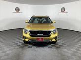 Thumbnail of 2022 Starbright Yellow/Black Roof Kia Seltos
