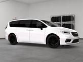 Thumbnail of 2026 Bright White Clearcoat Chrysler Pacifica
