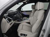 Thumbnail of 2024 Mineral White Metallic BMW X7