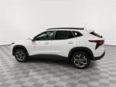 Thumbnail of 2025 Summit White Chevrolet Trax