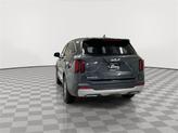 Thumbnail of 2024 Everlasting Silver Kia Sorento