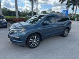 Photo of 2017 Steel Sapphire Metallic Honda Pilot