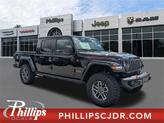 Photo of 2025 Black Clearcoat Jeep Gladiator