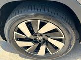 Thumbnail of 2025 Platinum Gray Volkswagen Atlas Cross Sport