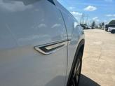 Thumbnail of 2025 Pure White Volkswagen Atlas Cross Sport