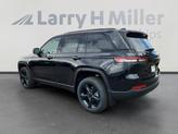 Thumbnail of 2025 Diamond Black Jeep Grand Cherokee