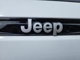 Thumbnail of 2025 Bright White Clearcoat Jeep Grand Cherokee