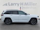 Thumbnail of 2025 Bright White Clearcoat Jeep Grand Cherokee