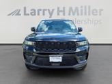 Thumbnail of 2025 Diamond Black Jeep Grand Cherokee
