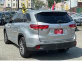 Thumbnail of 2018 Celestial Silver Metallic Toyota Highlander
