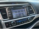Thumbnail of 2018 Celestial Silver Metallic Toyota Highlander