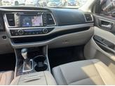 Thumbnail of 2018 Celestial Silver Metallic Toyota Highlander