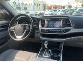 Thumbnail of 2018 Celestial Silver Metallic Toyota Highlander