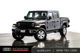 Photo of 2022 Black Clearcoat Jeep Gladiator