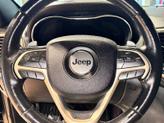 Thumbnail of 2017 Diamond Black Crystal Pearlcoat Jeep Grand Cherokee
