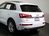 Thumbnail of 2024 Glacier White Metallic Audi Q5