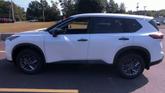 Thumbnail of 2025 Everest White Pearl Nissan Rogue