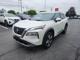 Thumbnail of 2021 Pearl White Tricoat Nissan Rogue