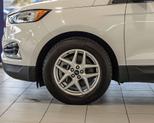 Thumbnail of 2022 Oxford White Ford Edge
