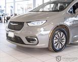 Thumbnail of 2020 Bright White Clearcoat Chrysler Pacifica