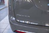 Thumbnail of 2020 Bright White Clearcoat Chrysler Pacifica