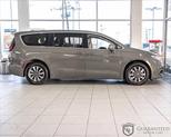 Thumbnail of 2020 Bright White Clearcoat Chrysler Pacifica
