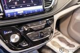 Thumbnail of 2020 Bright White Clearcoat Chrysler Pacifica