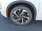 Thumbnail of 2022 White Diamond Mitsubishi Outlander
