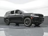 Thumbnail of 2025 Diamond Black Crystal Pearlcoat Jeep Grand Cherokee L