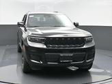 Thumbnail of 2025 Diamond Black Crystal Pearlcoat Jeep Grand Cherokee L