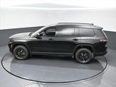 Thumbnail of 2025 Diamond Black Crystal Pearlcoat Jeep Grand Cherokee L