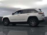 Thumbnail of 2024 Bright White Clearcoat Jeep Grand Cherokee