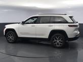 Thumbnail of 2024 Bright White Clearcoat Jeep Grand Cherokee