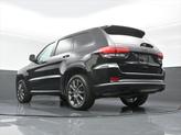 Thumbnail of 2020 Diamond Black Crystal Pearlcoat Jeep Grand Cherokee