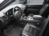 Thumbnail of 2020 Diamond Black Crystal Pearlcoat Jeep Grand Cherokee