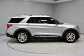 Thumbnail of 2021 Iconic Silver Metallic Ford Explorer