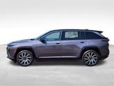 Thumbnail of 2025 Baltic Gray Metallic Clearcoat Jeep Wagoneer S