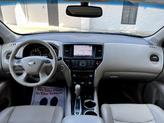 Thumbnail of 2015 Arctic Blue Metallic Nissan Pathfinder