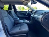 Thumbnail of 2019 Bright White Clearcoat Chrysler 300