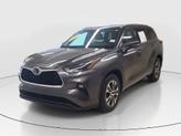 Thumbnail of 2022 Gray Toyota Highlander