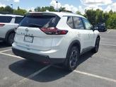 Thumbnail of 2025 Everest White P Nissan Rogue