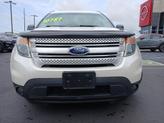 Thumbnail of 2014 White Platinum Clearcoat Metallic Ford Explorer