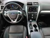 Thumbnail of 2014 White Platinum Clearcoat Metallic Ford Explorer