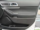 Thumbnail of 2014 White Platinum Clearcoat Metallic Ford Explorer