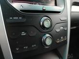 Thumbnail of 2014 White Platinum Clearcoat Metallic Ford Explorer