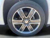 Thumbnail of 2017 White Frost Tricoat GMC Acadia