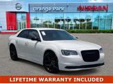 Photo of 2020 Bright White Clearcoat Chrysler 300