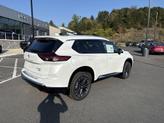 Thumbnail of 2026 Everest White Pearl Tricoat Nissan Rogue