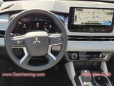 Thumbnail of 2025 White Diamond Mitsubishi Outlander