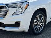 Thumbnail of 2022 White Frost Tri-Coat GMC Terrain